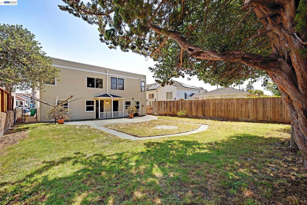 566 57th St. Property Photo 42