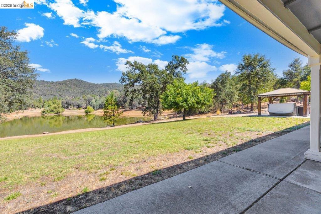 22309 Villas Ln Property Photo 5