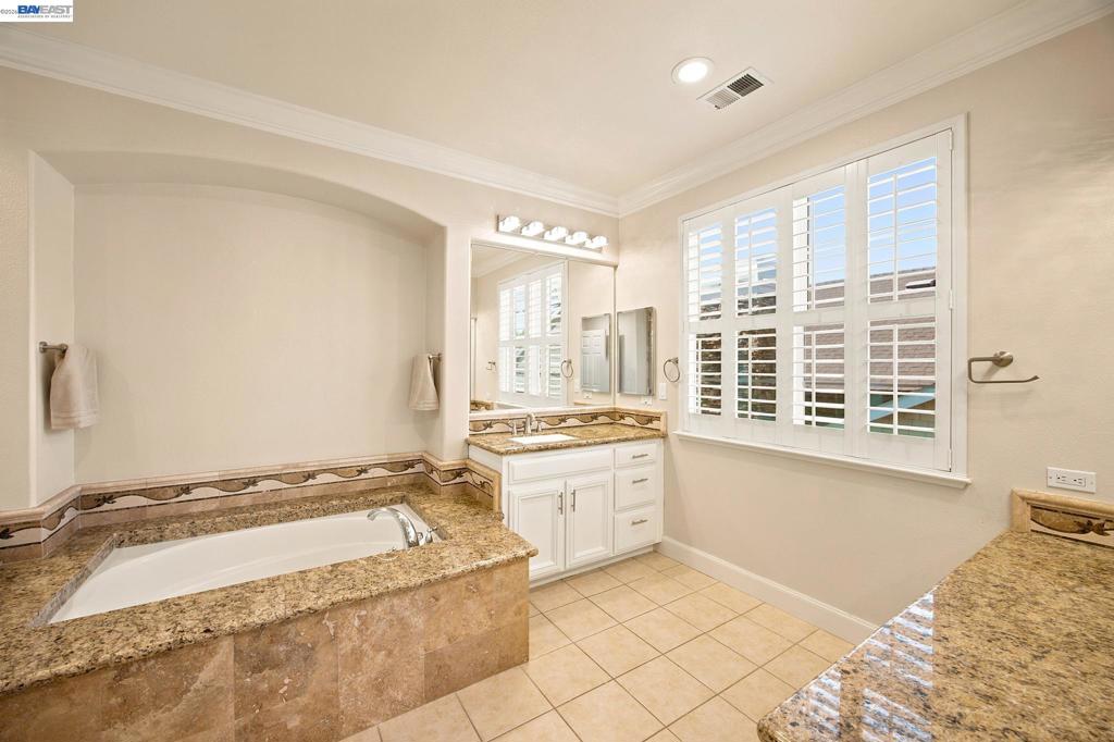 2413 Rees Circle Property Photo 34