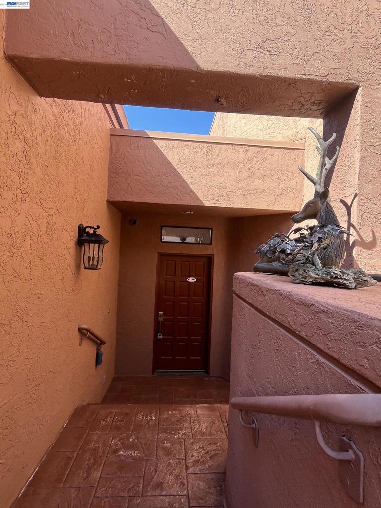 4063 W Lakeshore Dr Property Photo 4