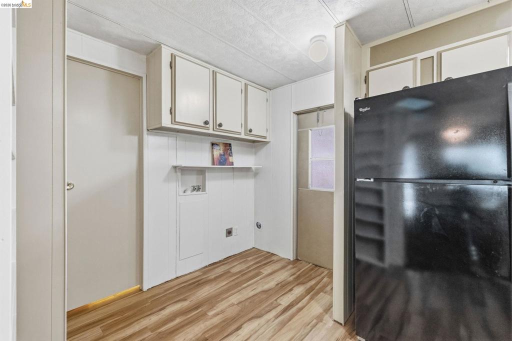 10956 Green St Property Photo 3