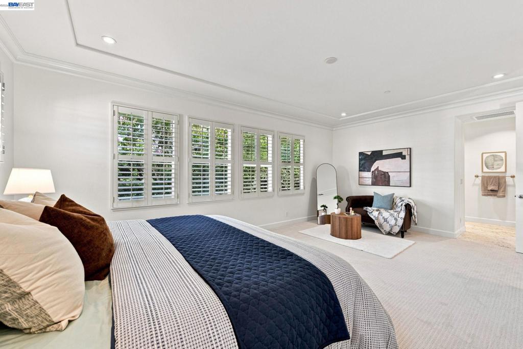 4568 Martin St Property Photo 36