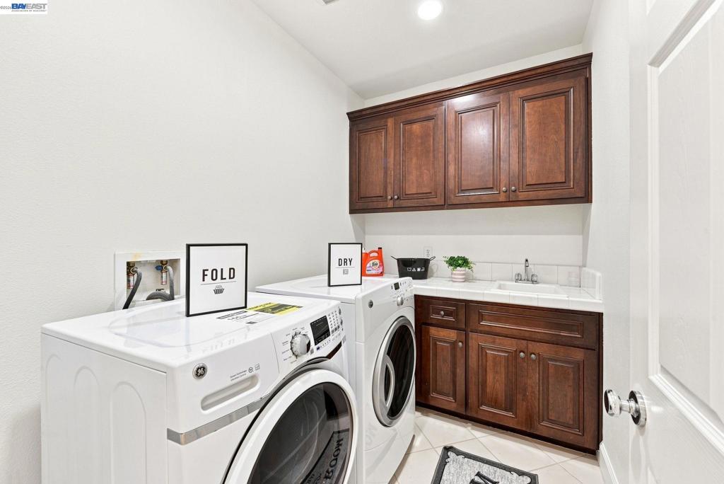 4568 Martin St Property Photo 51