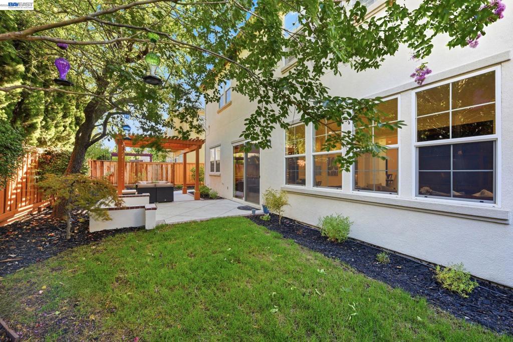 4568 Martin St Property Photo 55