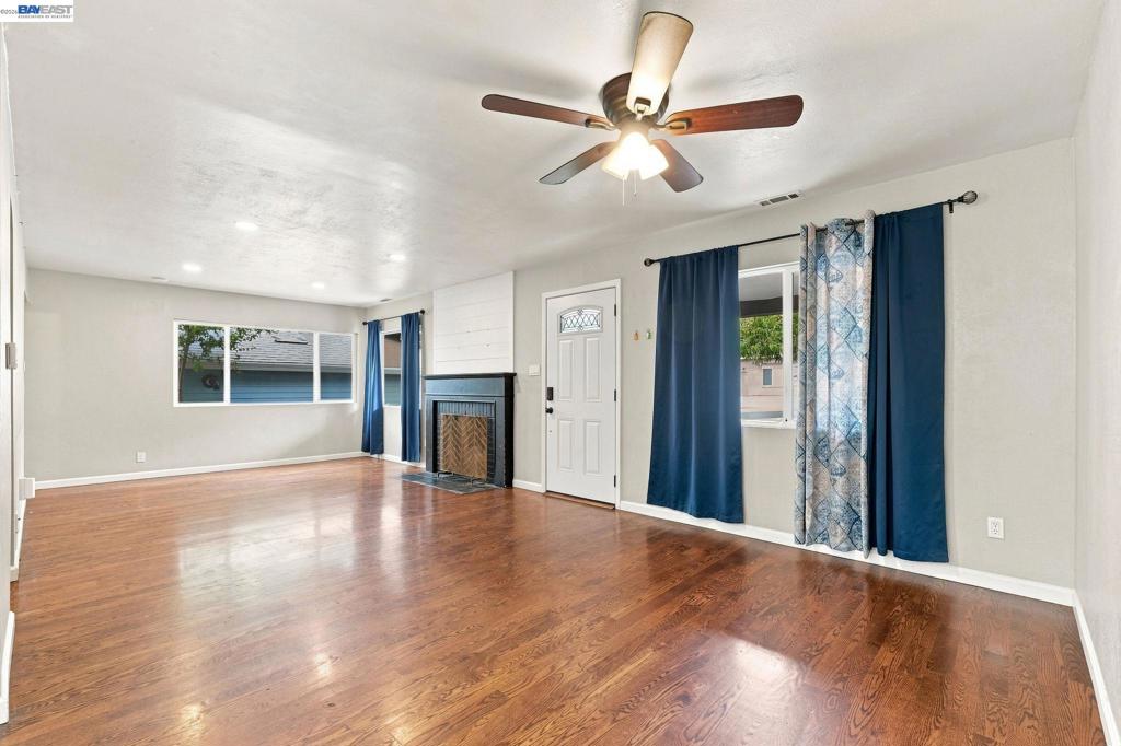 1210 Highland Blvd Property Photo 6