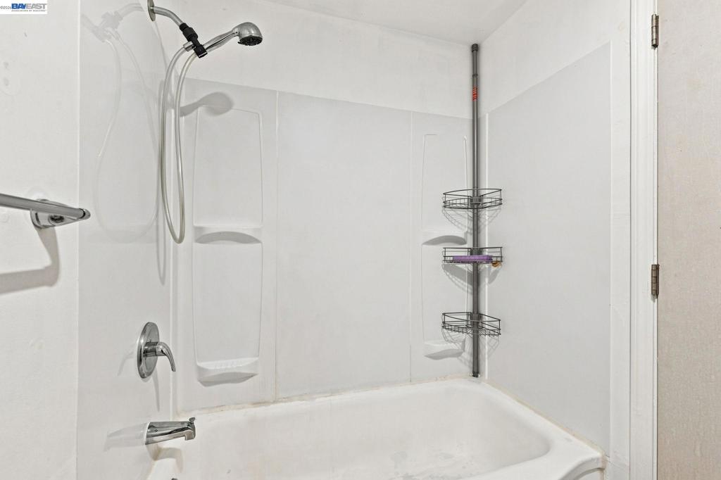 1210 Highland Blvd Property Photo 30
