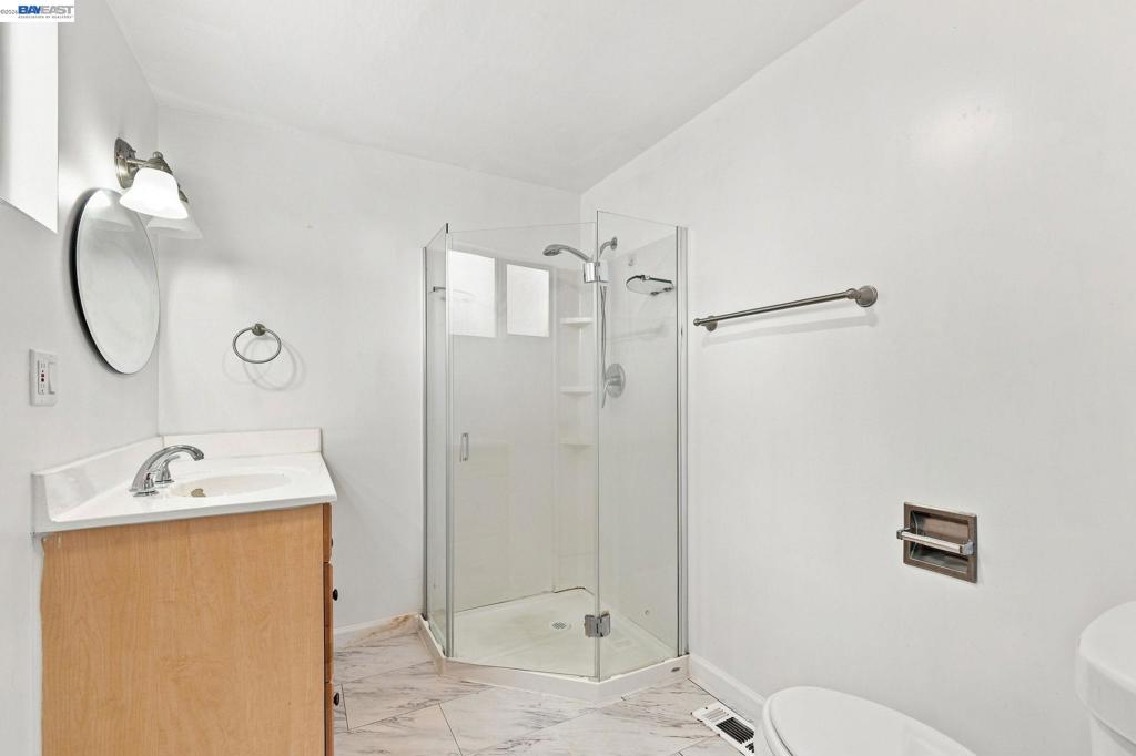 1210 Highland Blvd Property Photo 33