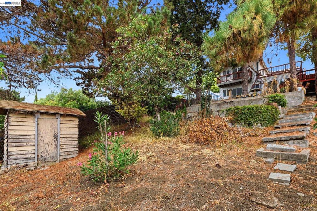 1210 Highland Blvd Property Photo 46