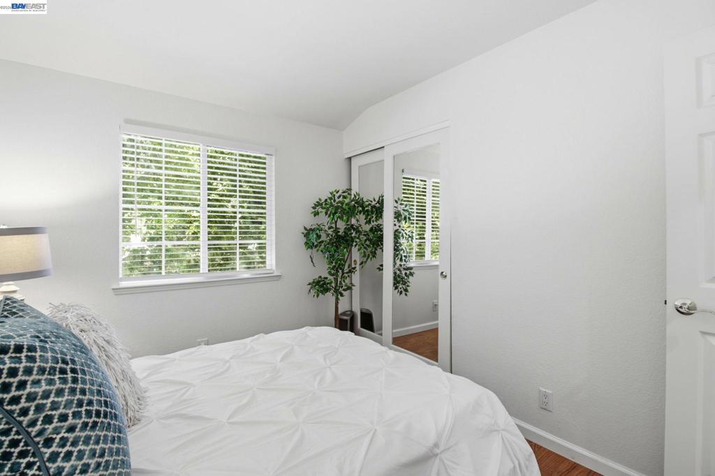 2867 Winthrop Ave. Property Photo 20