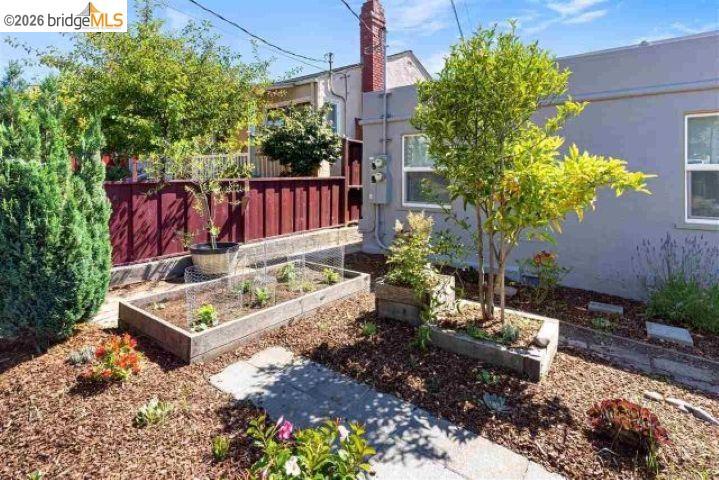6622 Waldo Ave Property Photo 14