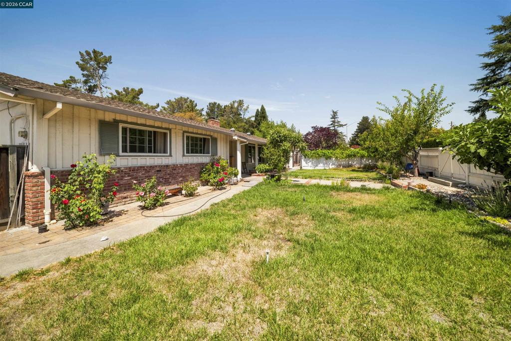 732 Moraga Rd Property Photo 15