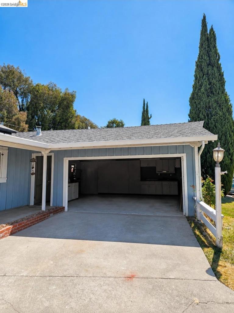 1480 Delwood St Property Photo 3
