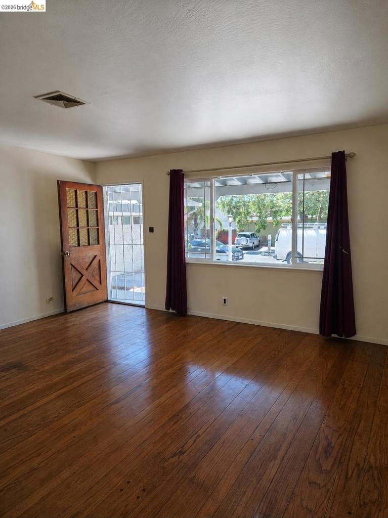 1480 Delwood St Property Photo 5