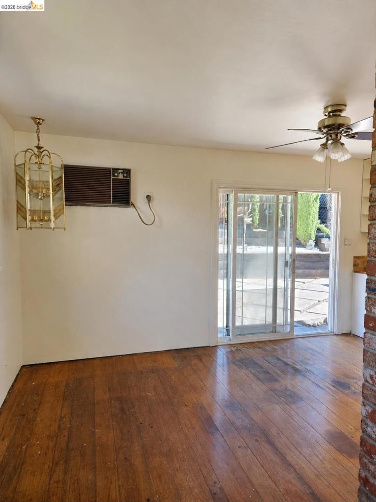 1480 Delwood St Property Photo 9