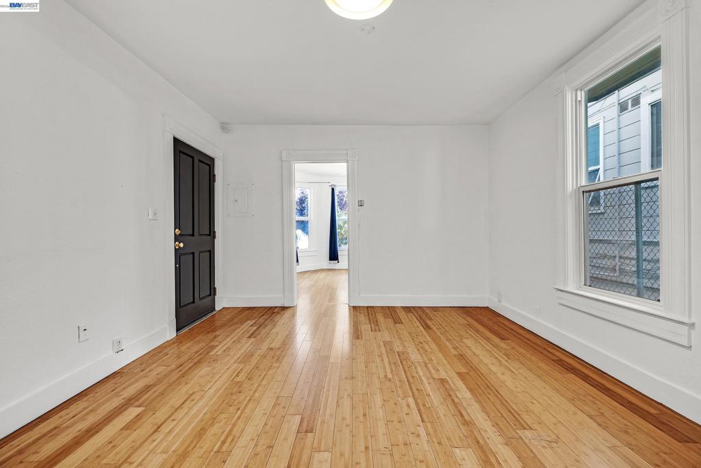 1221 Campbell Property Photo 21