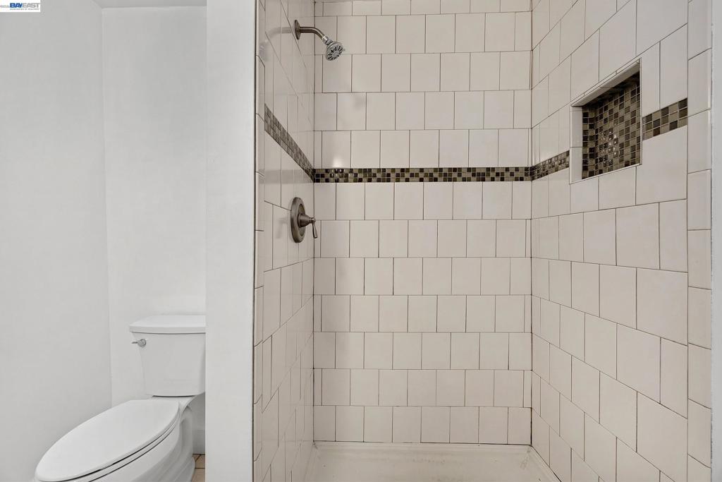 1221 Campbell Property Photo 34