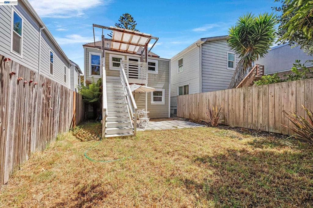 1221 Campbell Property Photo 54
