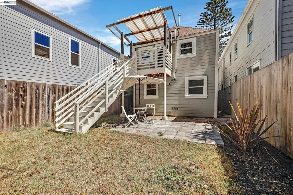 1221 Campbell Property Photo 58