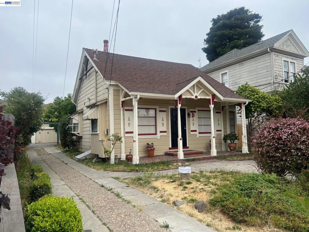 2305 San Jose Ave Property Photo 4