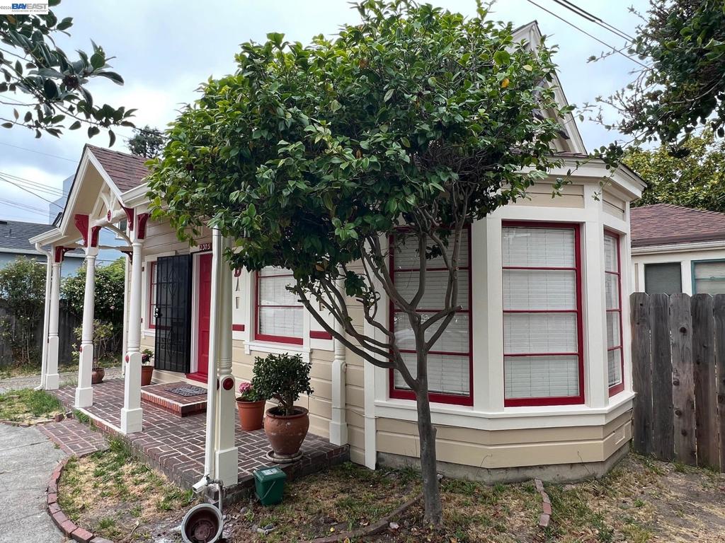 2305 San Jose Ave Property Photo 11