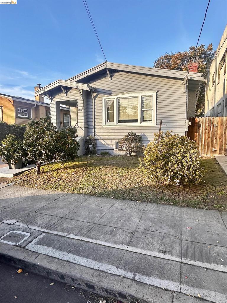 2806 Foothill Blvd Property Photo 3