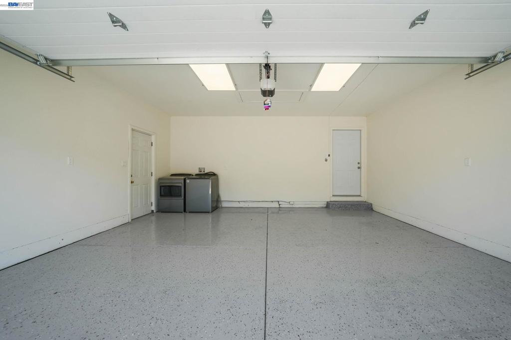 6242 Montcalm Ave Property Photo 23