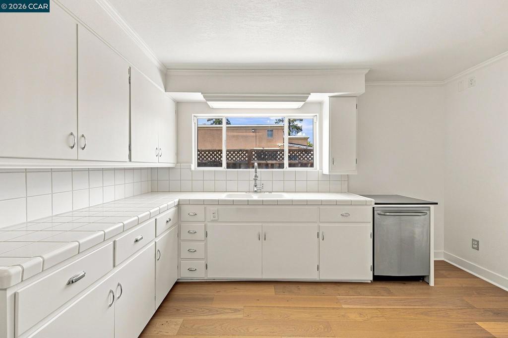 1455 Mckendrie St Property Photo 18