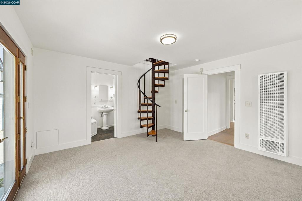 1455 Mckendrie St Property Photo 28