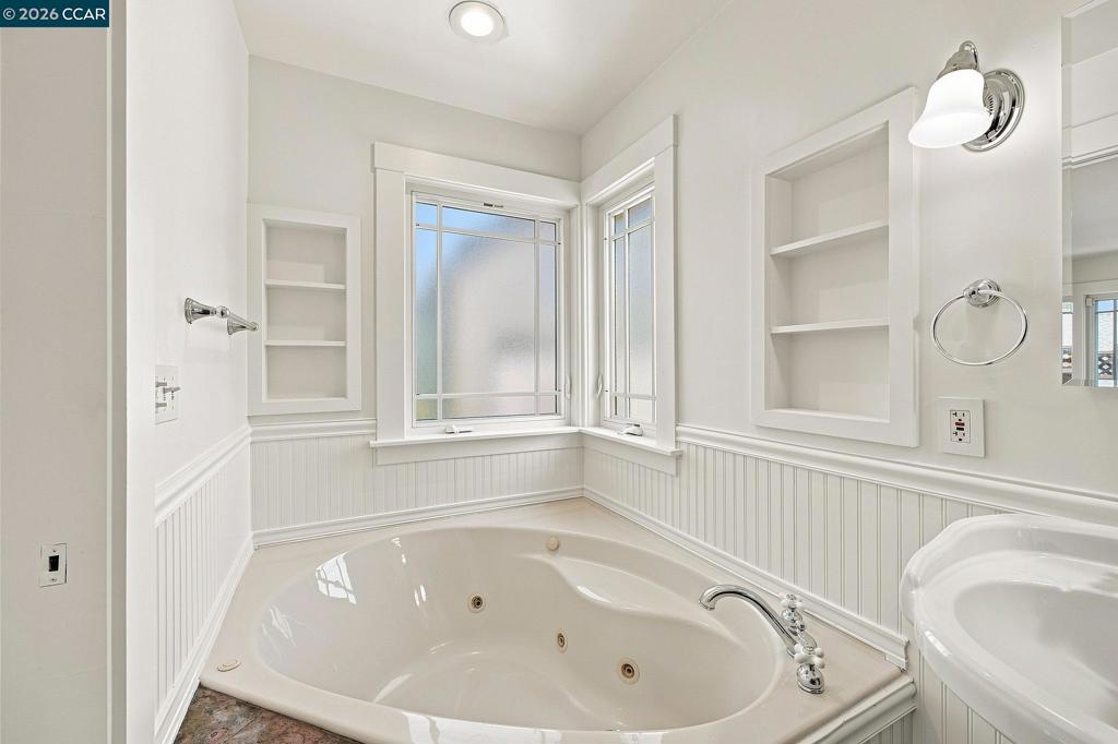 1455 Mckendrie St Property Photo 30