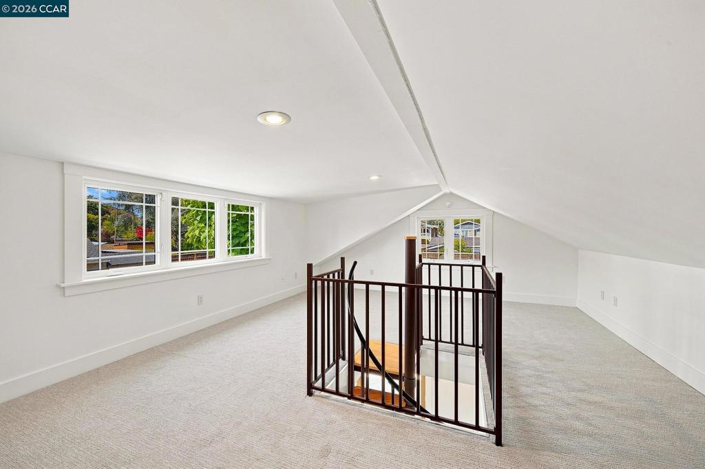 1455 Mckendrie St Property Photo 32