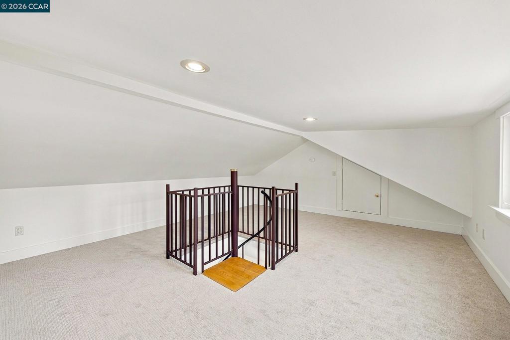 1455 Mckendrie St Property Photo 34