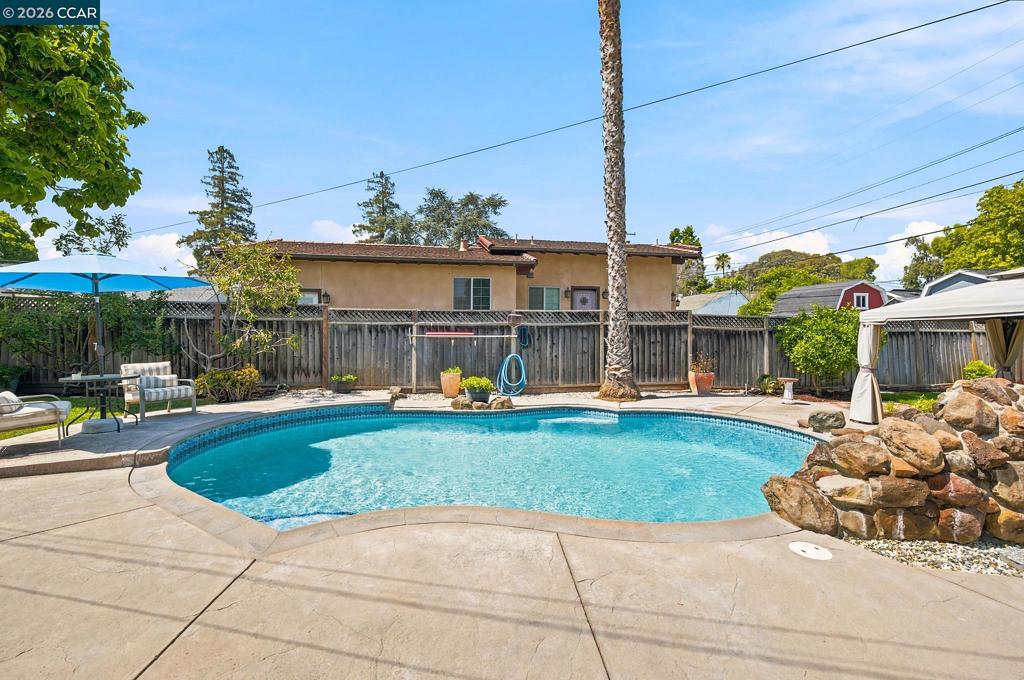 1455 Mckendrie St Property Photo 47
