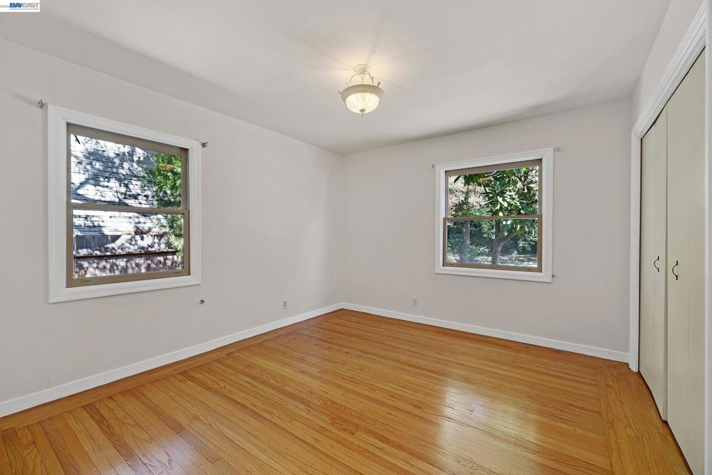 659 Peach St Property Photo 21