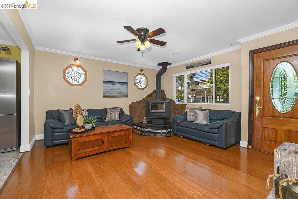 5108 Sandmound Blvd Property Photo 9