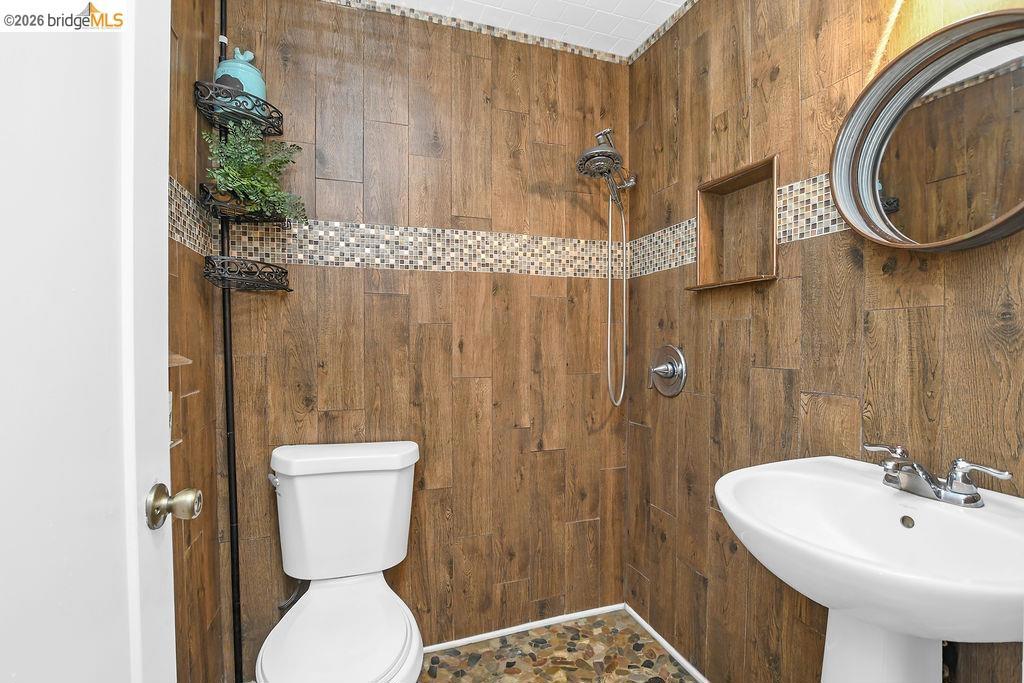 5108 Sandmound Blvd Property Photo 29
