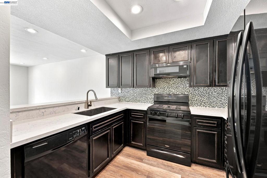 2423 Blackpool Ln Property Photo 12