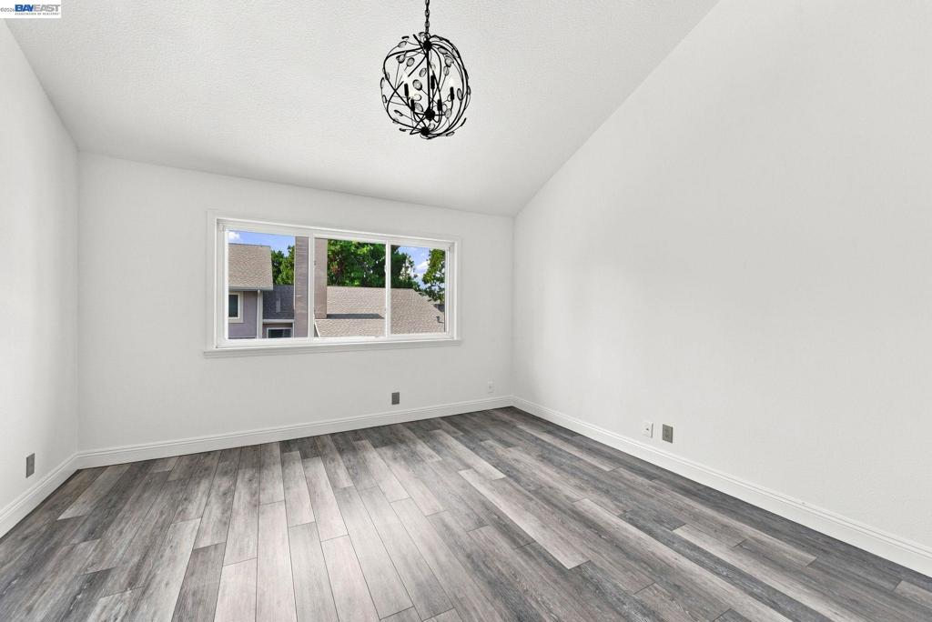 2423 Blackpool Ln Property Photo 16