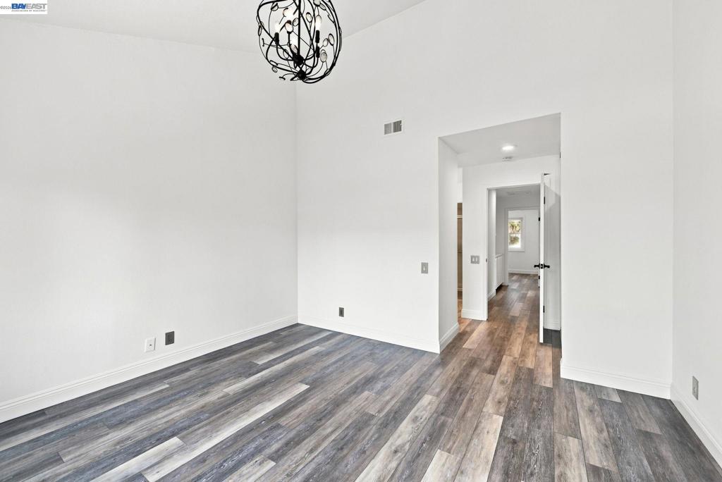 2423 Blackpool Ln Property Photo 17