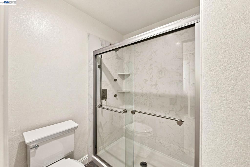 2423 Blackpool Ln Property Photo 30