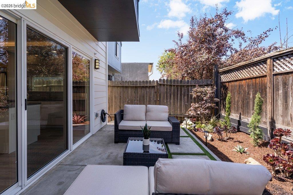 732 26th Street Property Photo 10