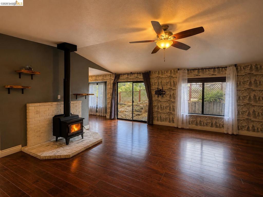 20663 Ferretti Rd Property Photo 3