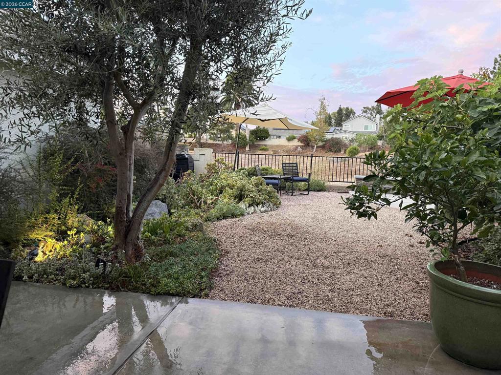 10558 Rancho Carmel Dr Property Photo 10