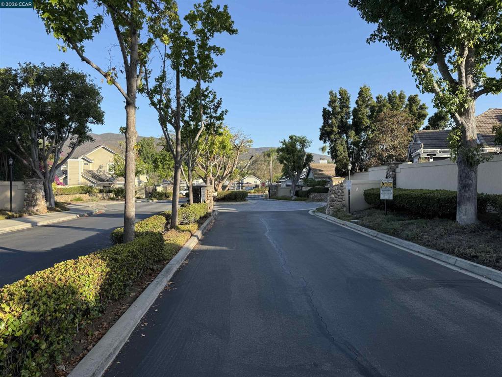 10558 Rancho Carmel Dr Property Photo 16