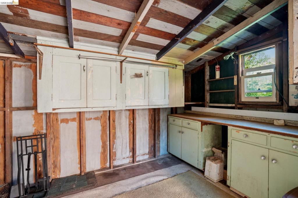 1170 Colusa Ave Property Photo 45