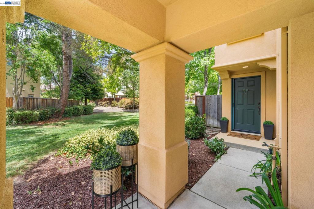 7633 Stellaria Ln Property Photo 4
