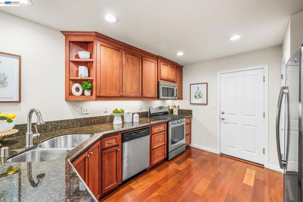 7633 Stellaria Ln Property Photo 17
