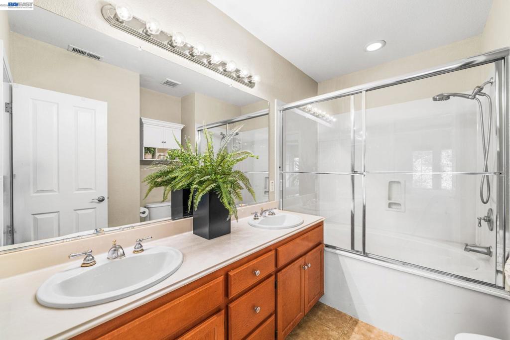 7633 Stellaria Ln Property Photo 24