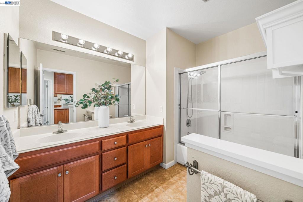 7633 Stellaria Ln Property Photo 29