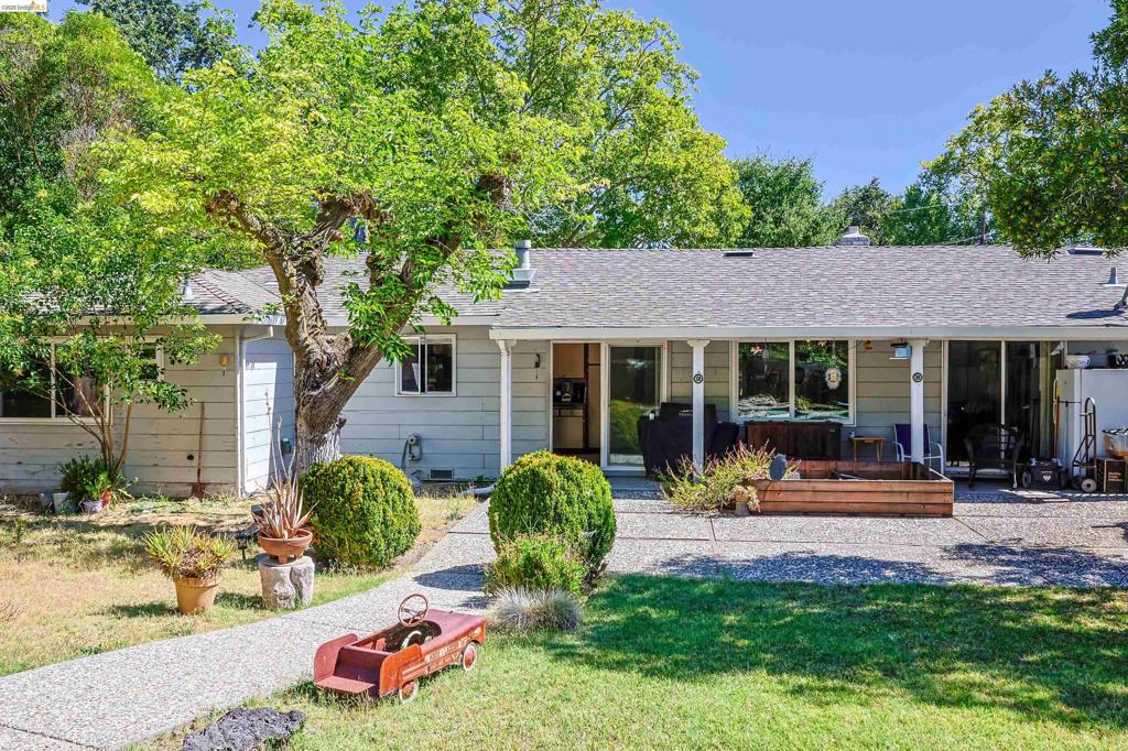 182 La Questa Dr Property Photo 1