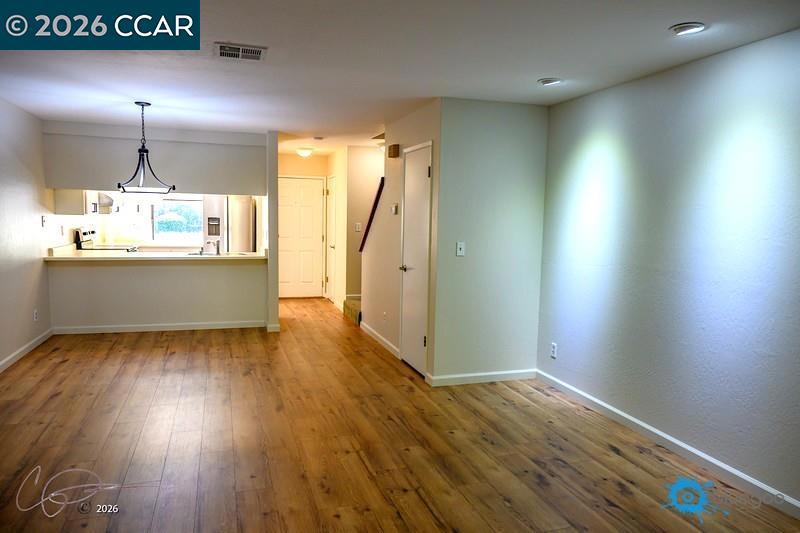 324 Eastgate Ln Property Photo 10